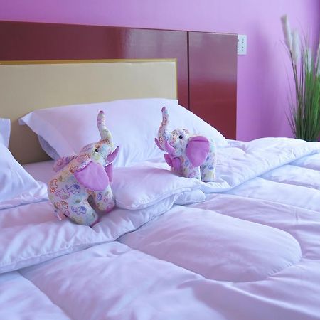 Your Place Inn Surin Eksteriør billede